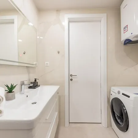 Luxury El Paradiso Sea & View Apartment